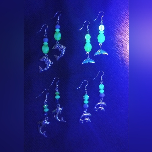 Uranium Glass Beaded Earrings Silver Charms Vintage Beads Black Light Glow - Picture 2 of 10